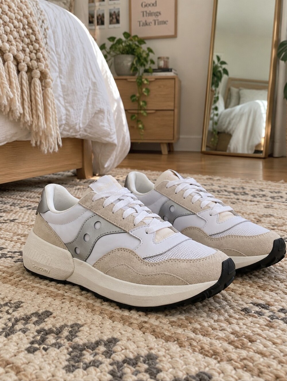 Silver and Cream Saucony Jazz NXT Retro Platform Sneaker